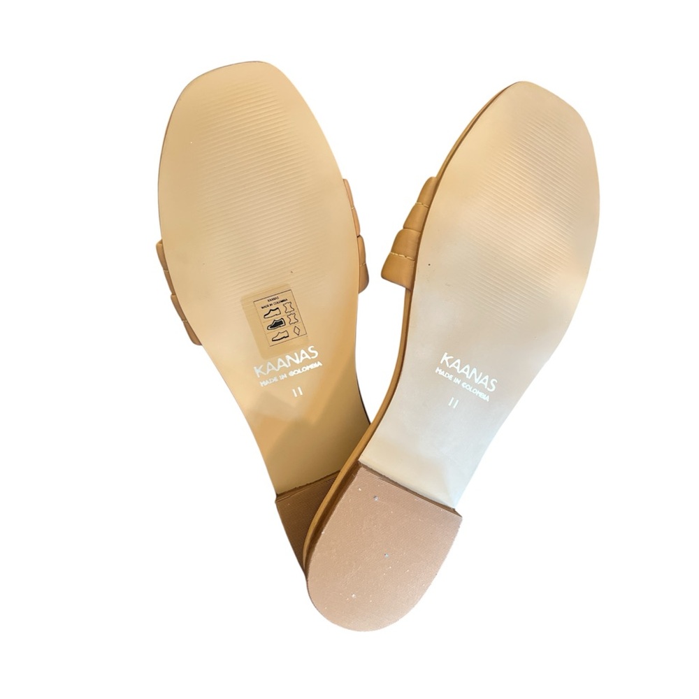 Kaanas Light Tan Women's Slide Sandals Sz 11 NIB - Picture 6 of 6